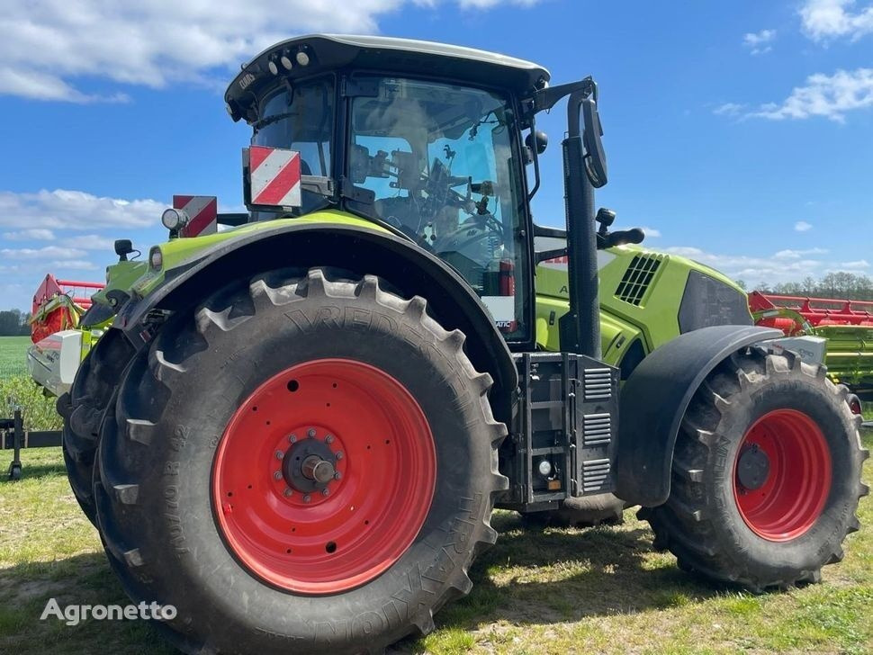 Tracteur agricole Claas AXION 810 CMTIC