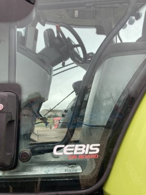 Tracteur agricole Claas AXION 820 CEBIS