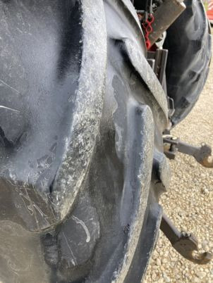 Tracteur agricole Claas AXION 820 CEBIS