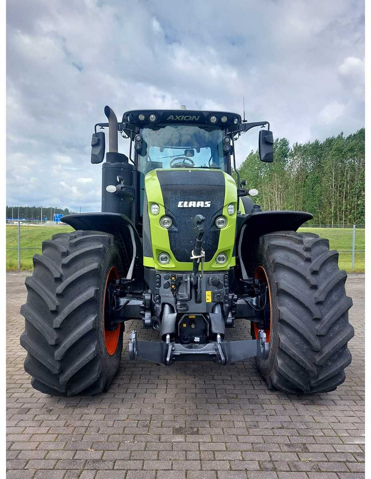 Tracteur agricole Claas AXION 950