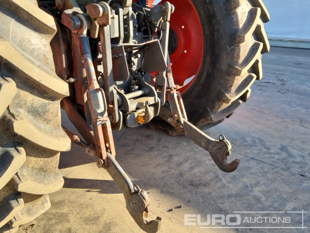 Tracteur agricole Claas Ares 577 ATZ