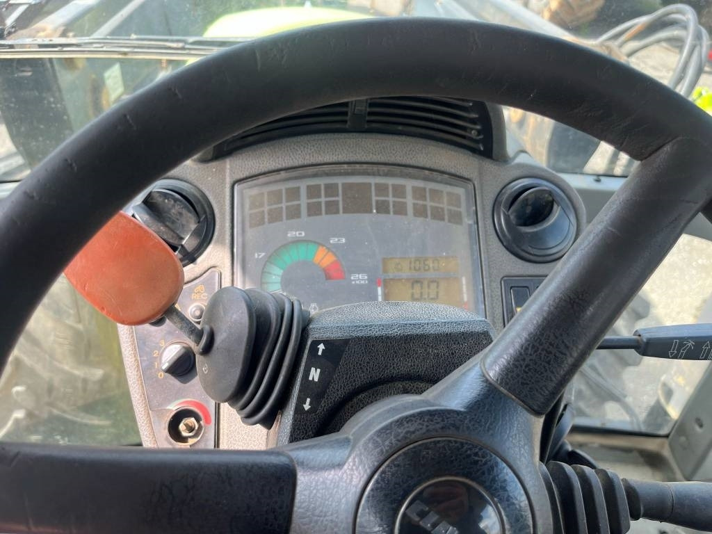 Tracteur agricole Claas Ares 697