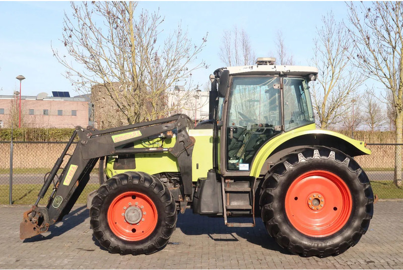 Tracteur agricole Claas Ares 697 | FRONT LOADER | WITH REGISTRATION