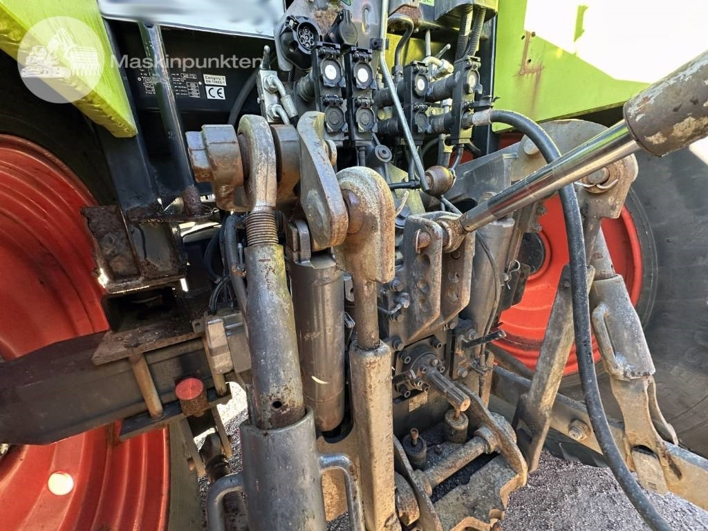 Tracteur agricole Claas Arion 410