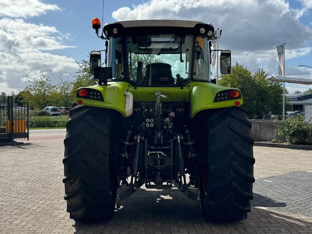 Tracteur agricole Claas Arion 450 CIS