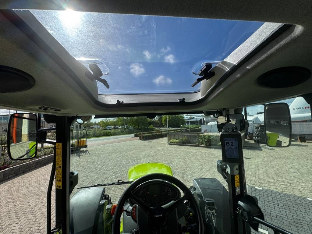 Tracteur agricole Claas Arion 450 CIS