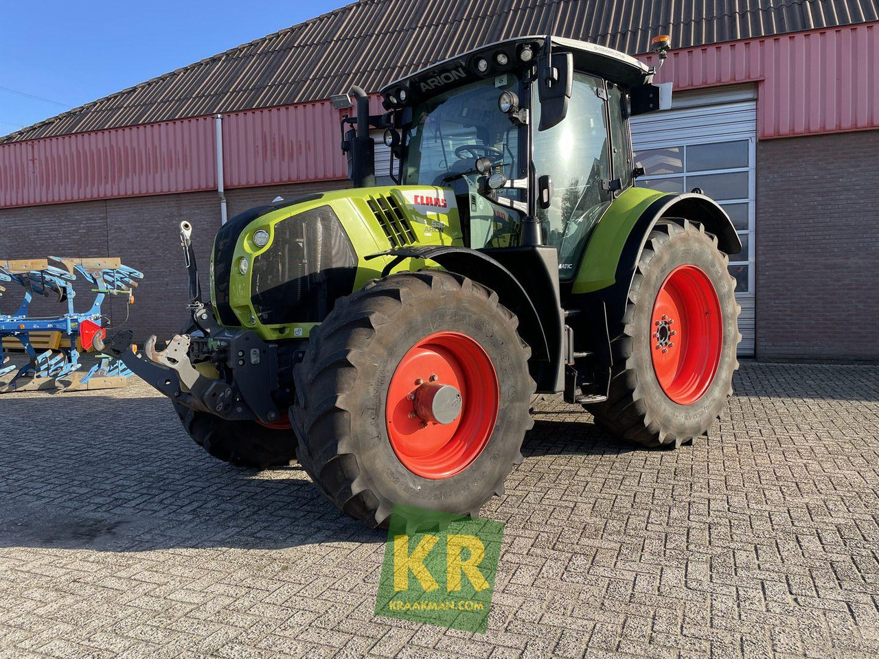 Tracteur agricole Claas Arion 530