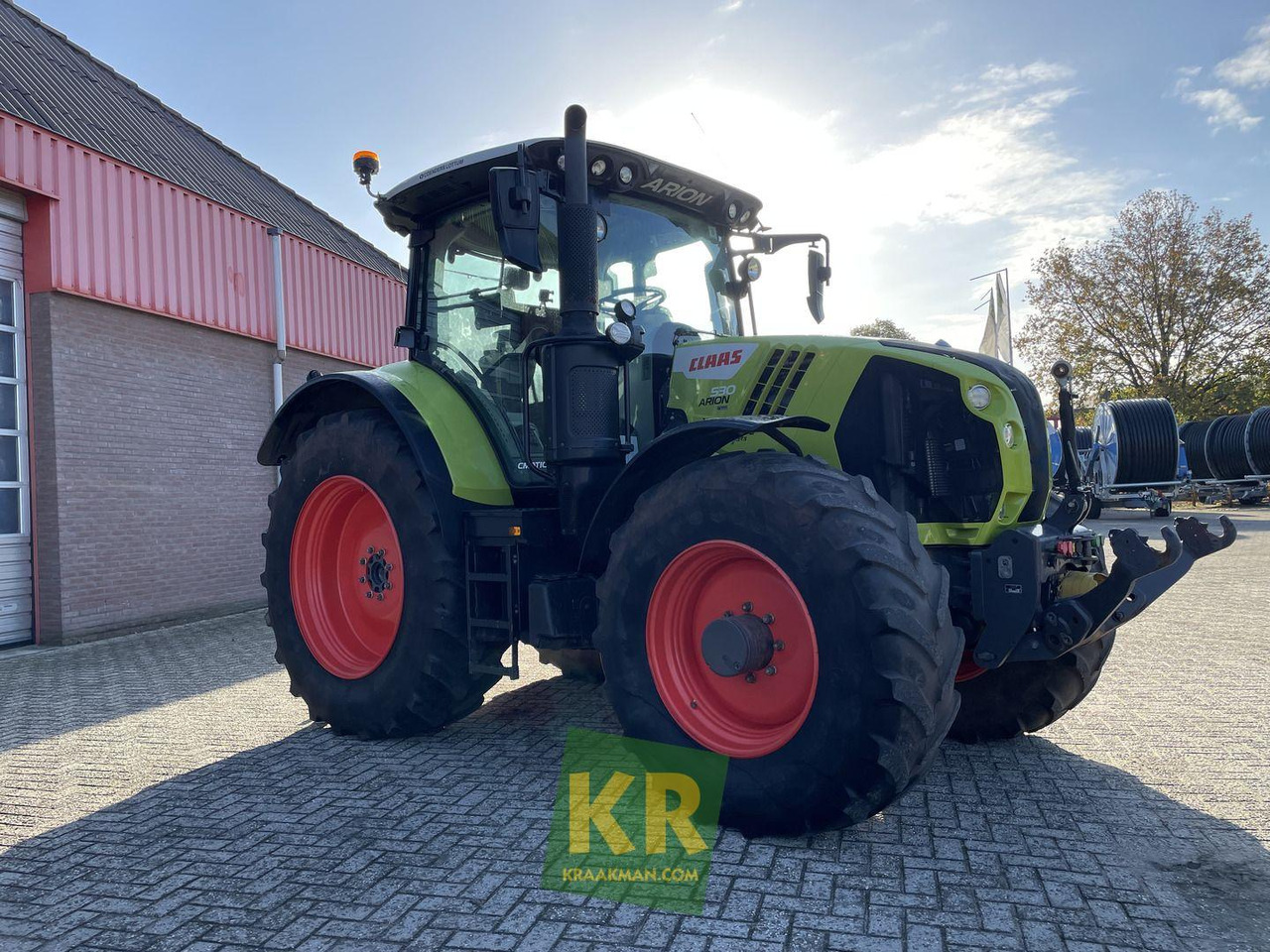 Tracteur agricole Claas Arion 530