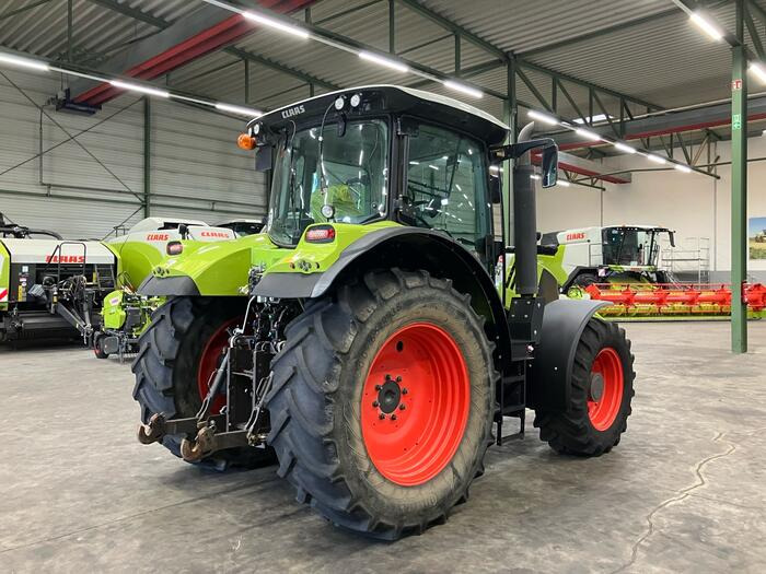 Tracteur agricole Claas Arion 540