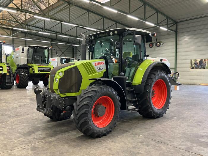 Tracteur agricole Claas Arion 540