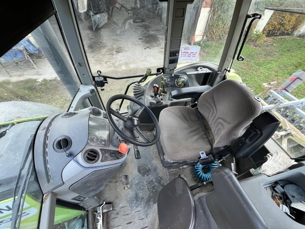 Tracteur agricole Claas Arion 610 C