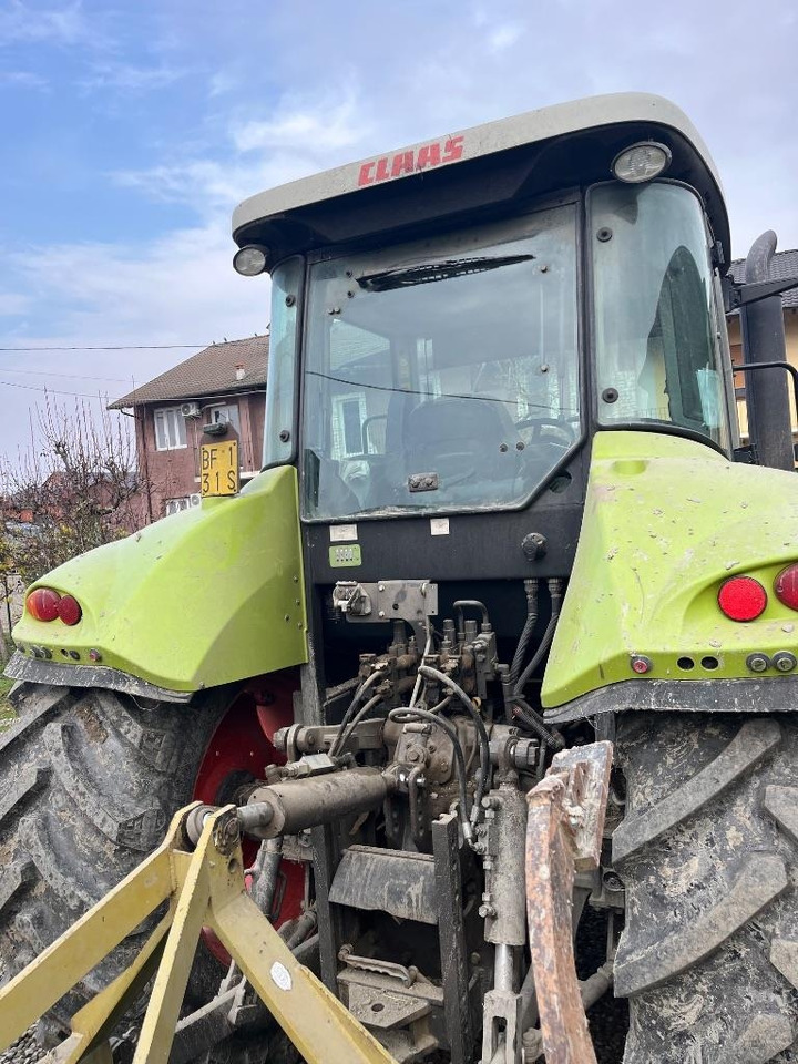 Tracteur agricole Claas Arion 610 C