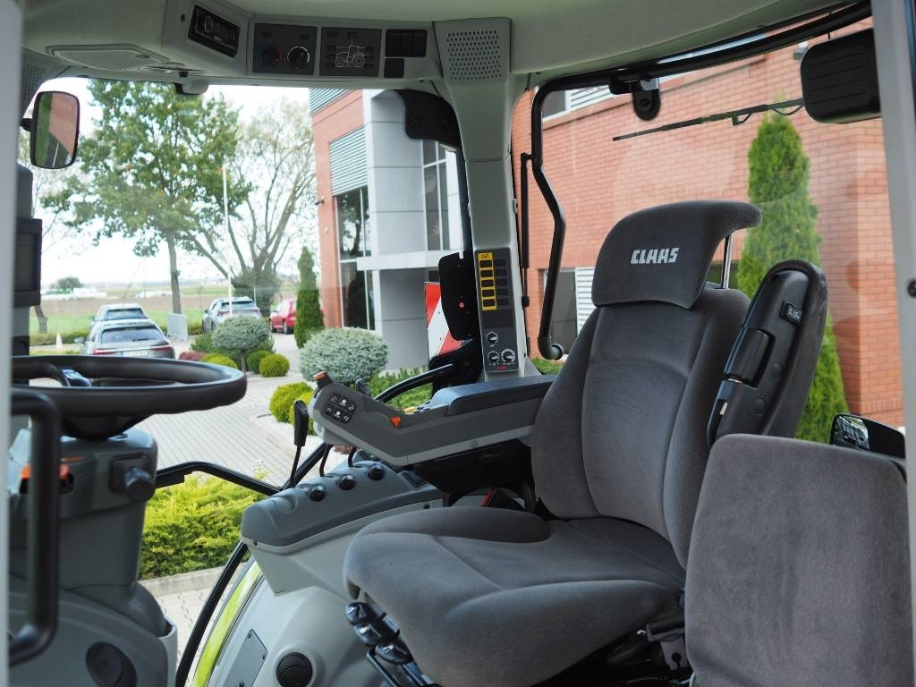 Tracteur agricole Claas Arion 610 CIS