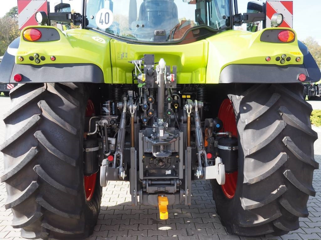 Tracteur agricole Claas Arion 610 CIS