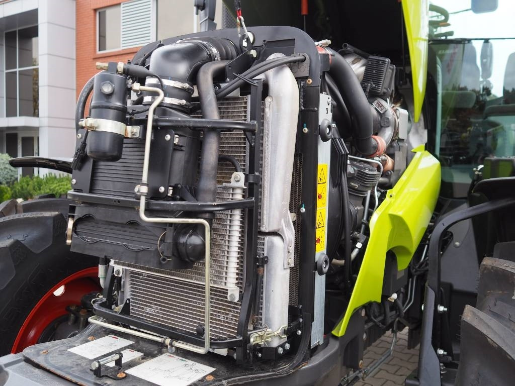 Tracteur agricole Claas Arion 610 CIS