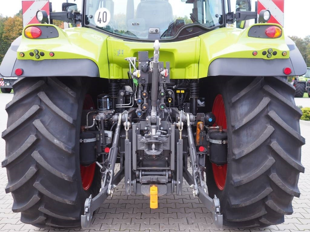 Tracteur agricole Claas Arion 610 CIS