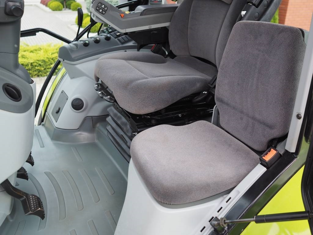 Tracteur agricole Claas Arion 610 CIS