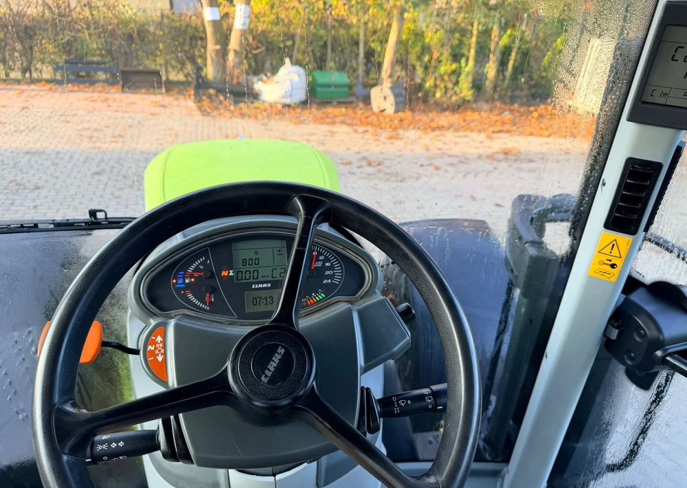 Tracteur agricole Claas Arion 610 CIS