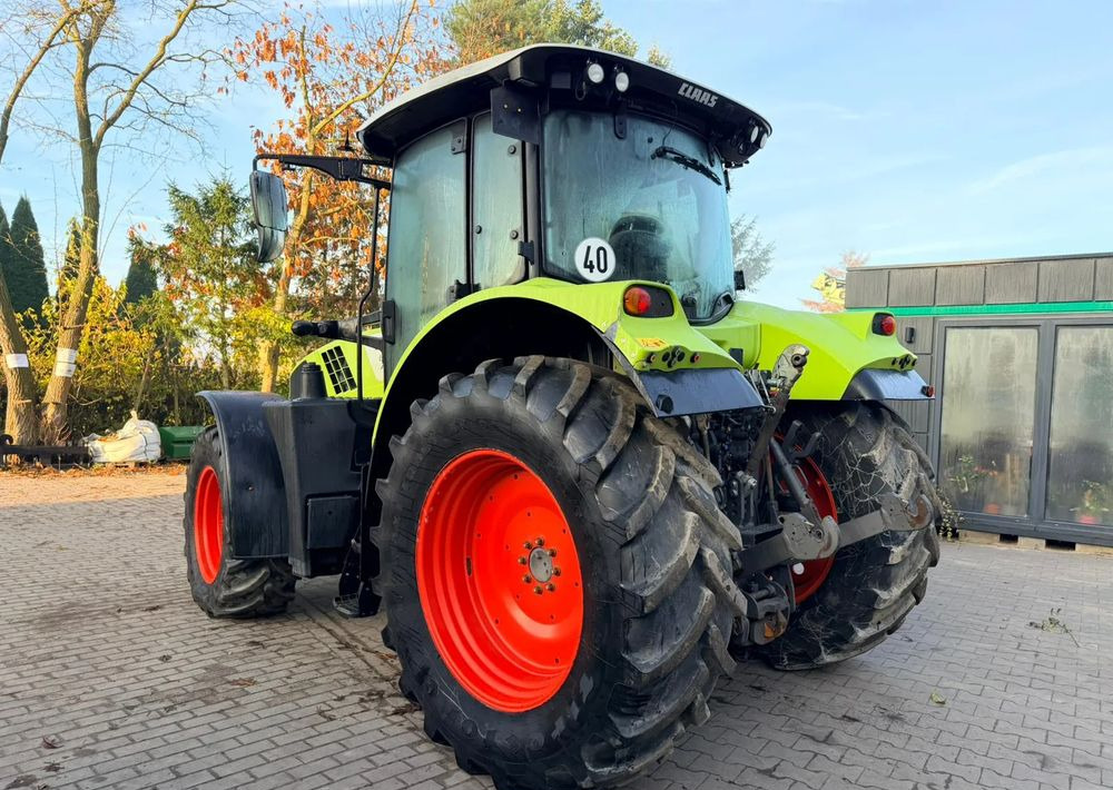 Tracteur agricole Claas Arion 610 CIS