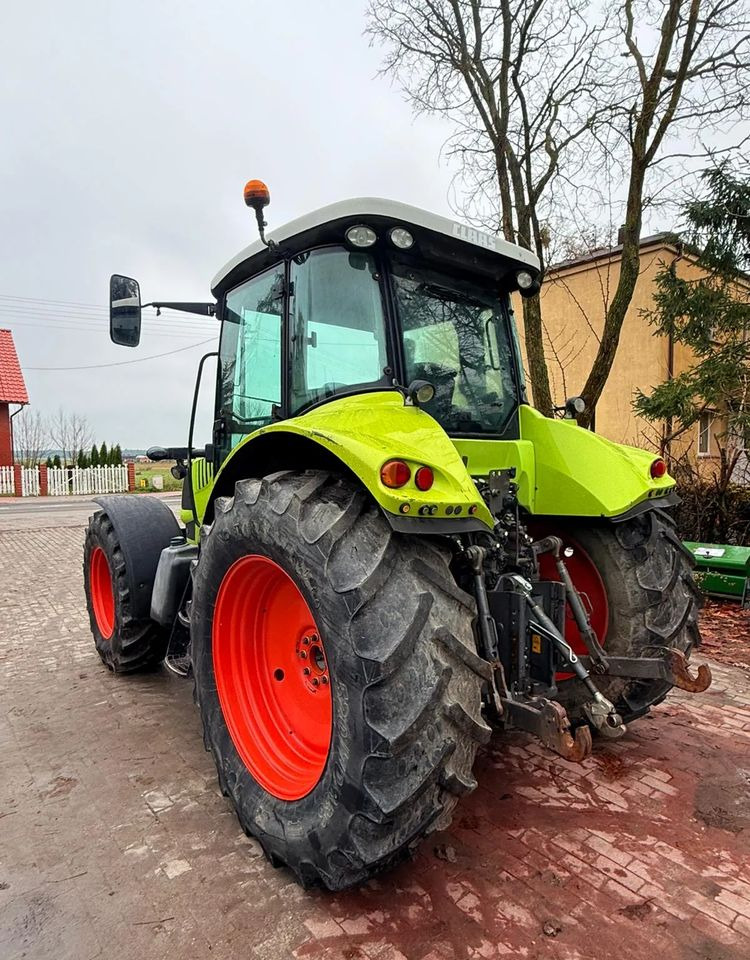 Tracteur agricole Claas Arion 620