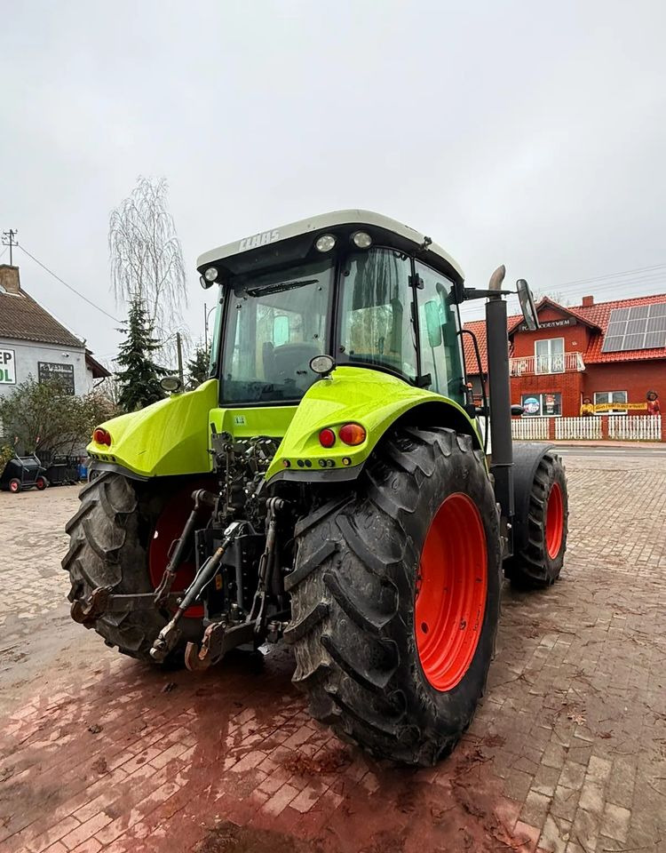 Tracteur agricole Claas Arion 620