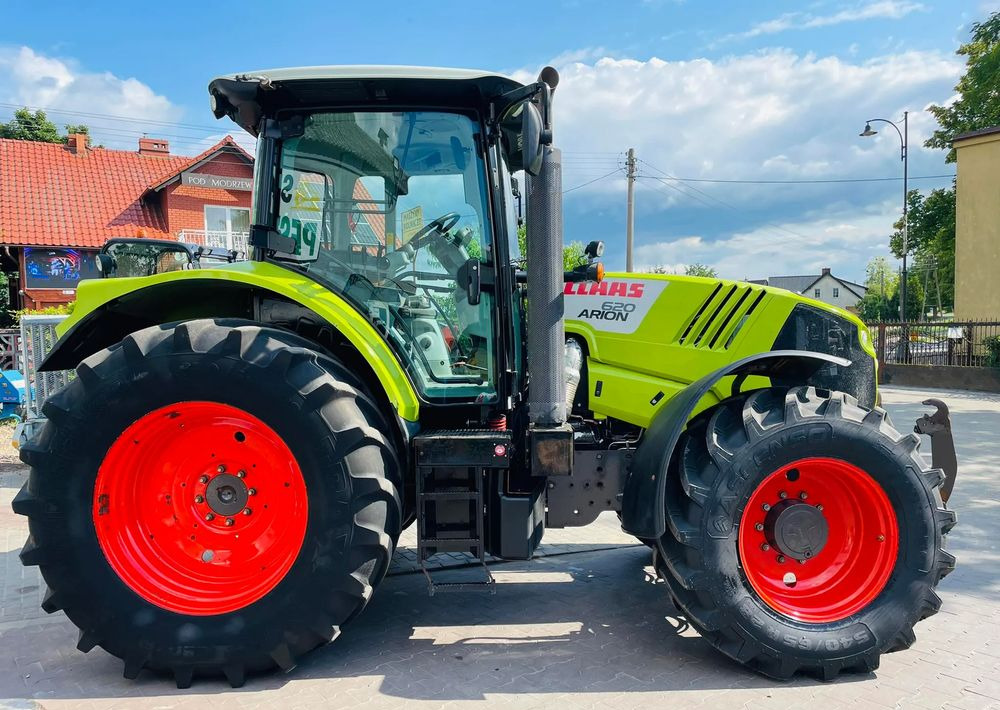 Tracteur agricole Claas Arion 620