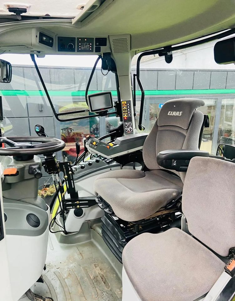 Tracteur agricole Claas Arion 620