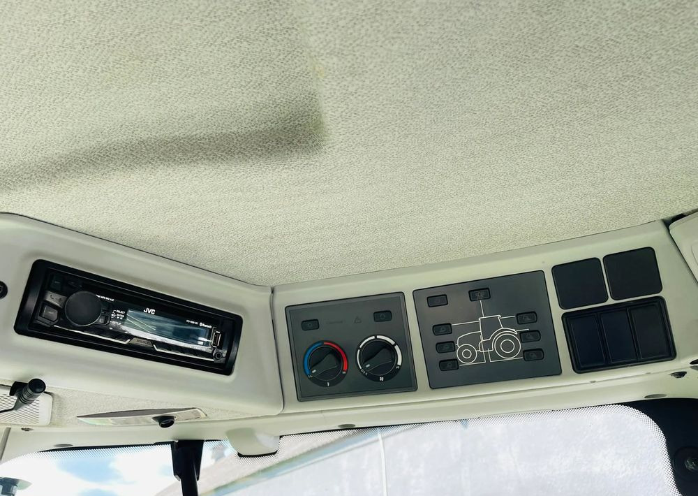 Tracteur agricole Claas Arion 620