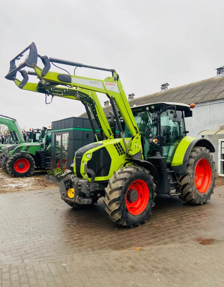 Tracteur agricole Claas Arion 620