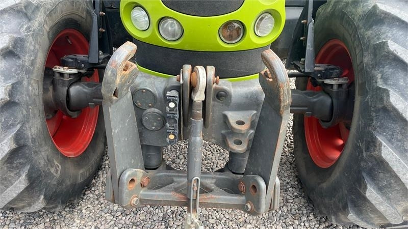 Tracteur agricole Claas Arion 630C Med frontlift