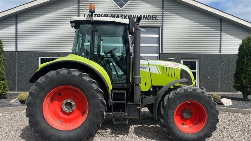 Tracteur agricole Claas Arion 630C Med frontlift