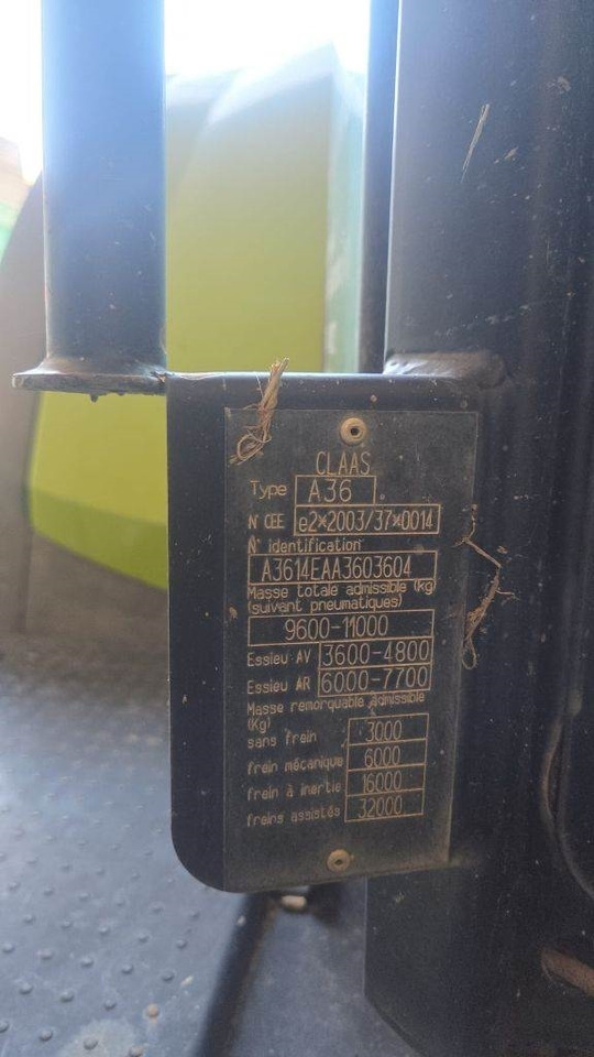 Tracteur agricole Claas Arion 630 CIS