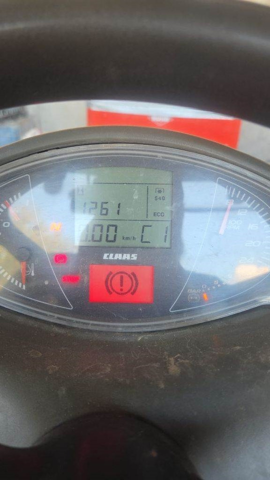 Tracteur agricole Claas Arion 630 CIS