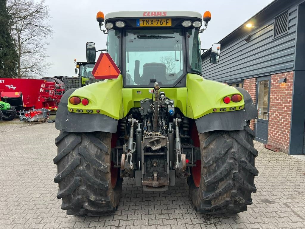 Tracteur agricole Claas Arion 630 Cebis