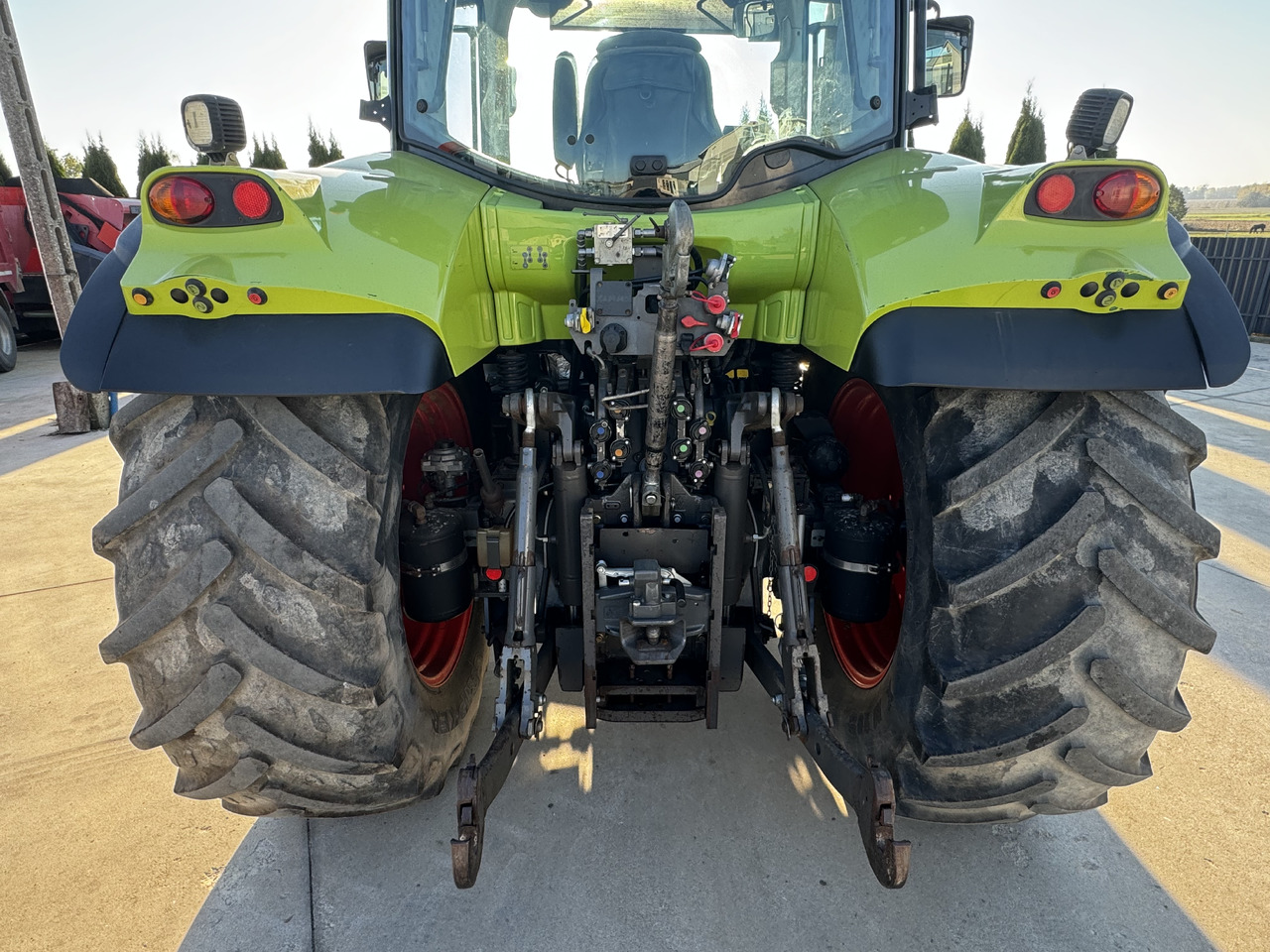 Tracteur agricole Claas Arion 640
