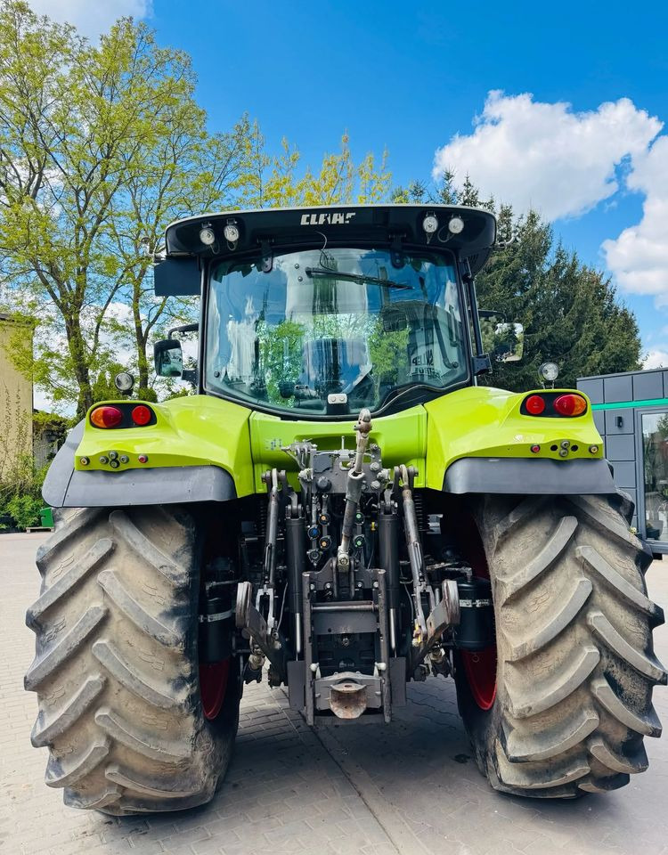 Tracteur agricole Claas Arion 640
