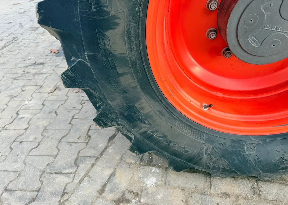 Tracteur agricole Claas Arion 640