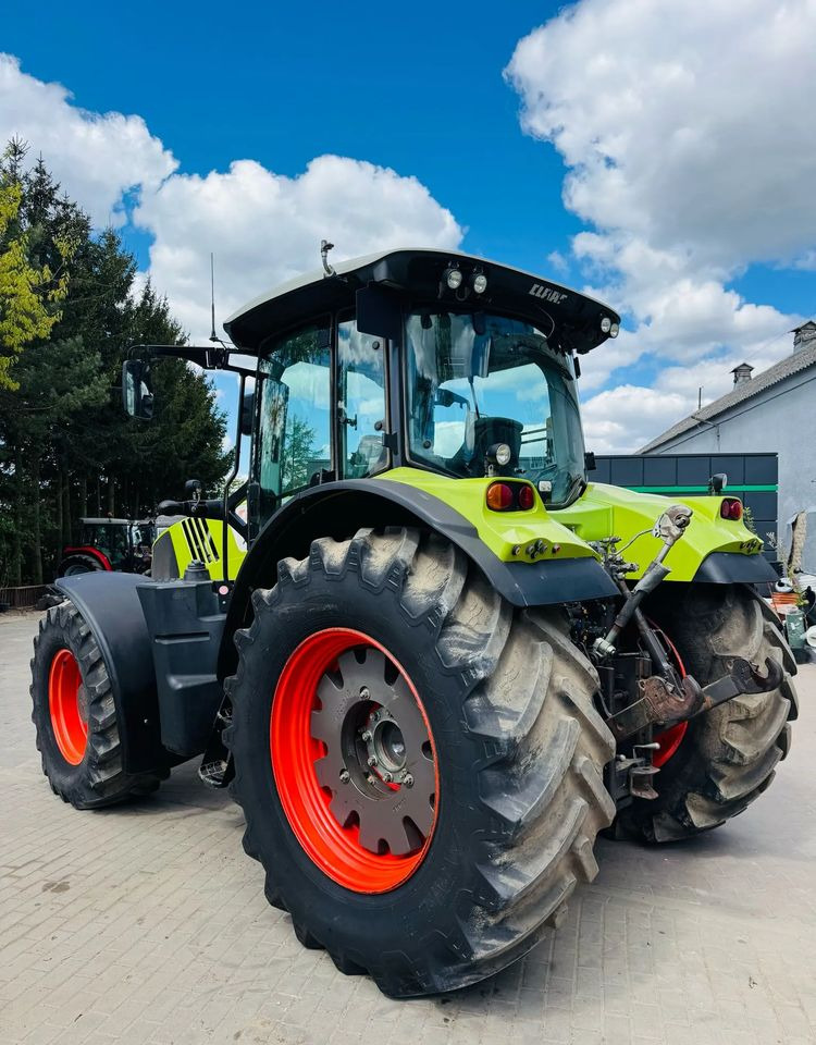Tracteur agricole Claas Arion 640
