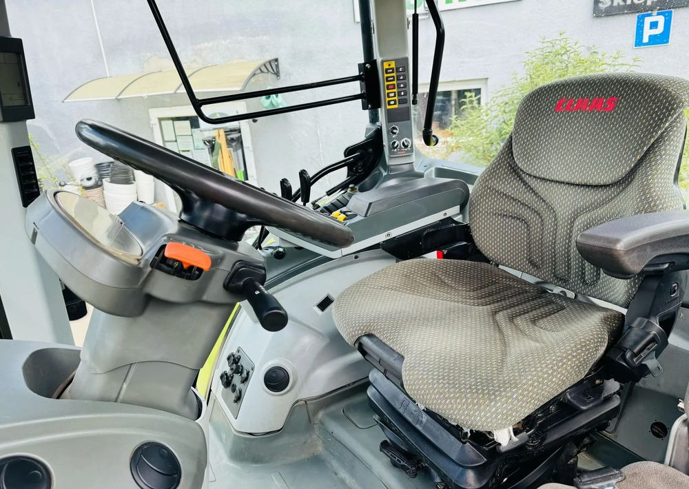 Tracteur agricole Claas Arion 640