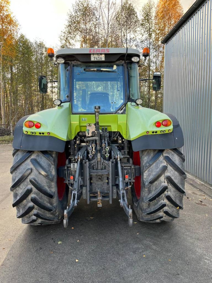 Tracteur agricole Claas Arion 640 CIS