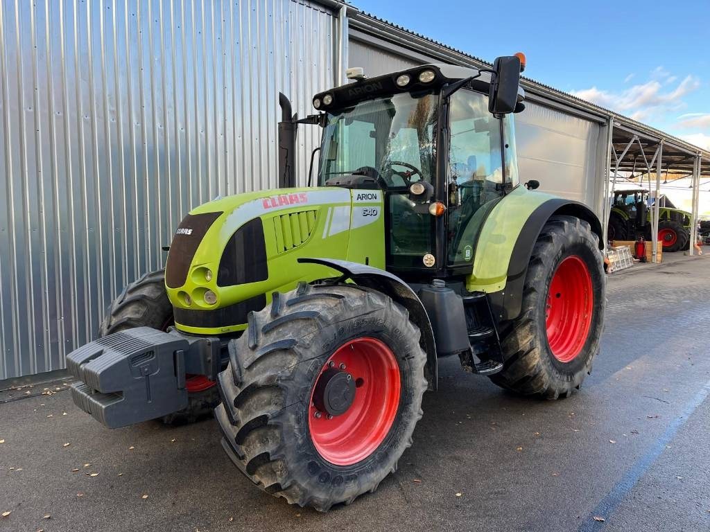 Tracteur agricole Claas Arion 640 CIS
