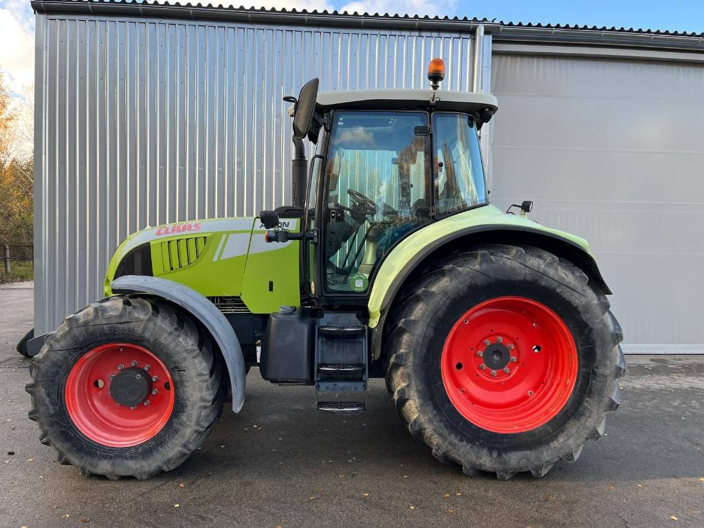 Tracteur agricole Claas Arion 640 CIS