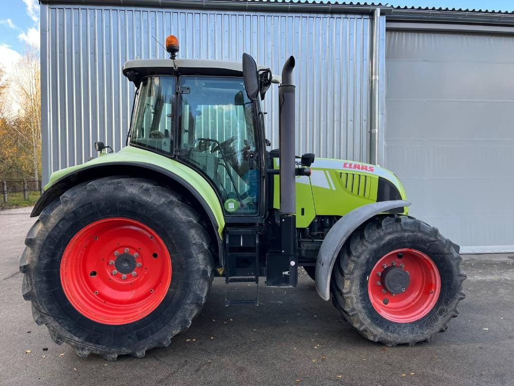 Tracteur agricole Claas Arion 640 CIS