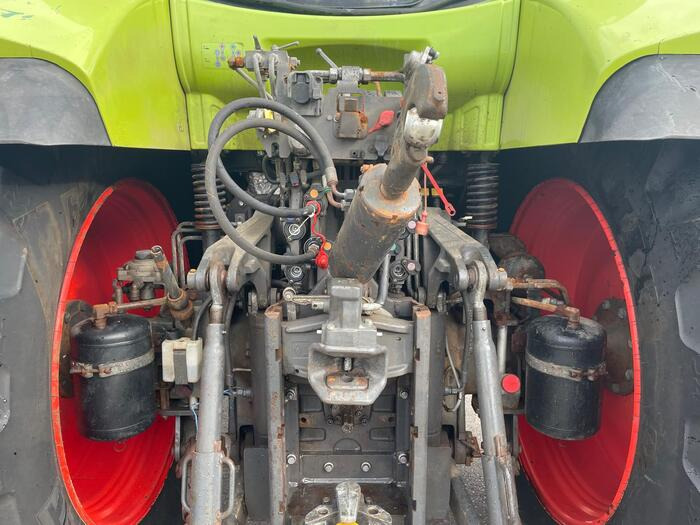 Tracteur agricole Claas Arion 650