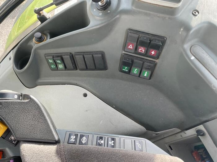 Tracteur agricole Claas Arion 650