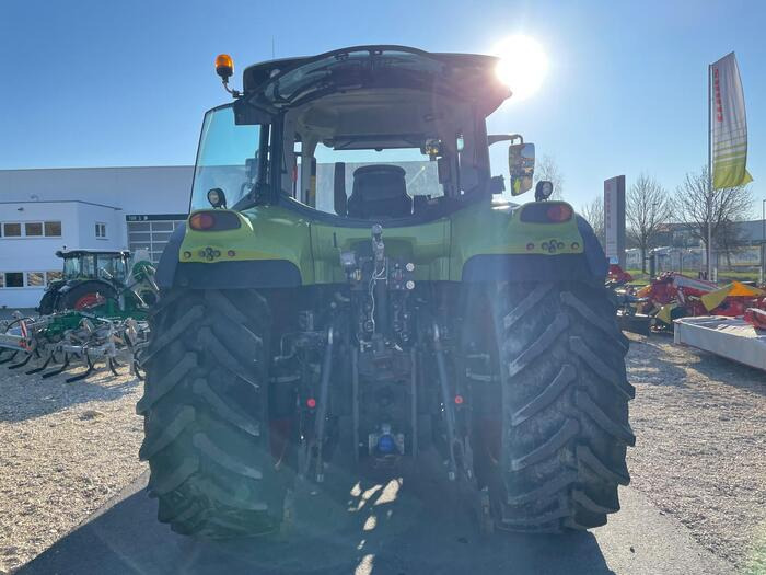 Tracteur agricole Claas Arion 650