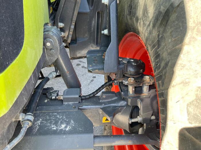 Tracteur agricole Claas Arion 650