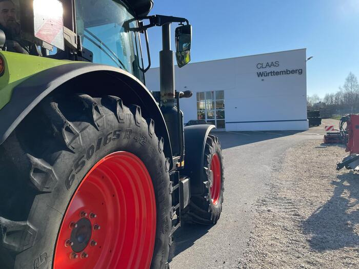 Tracteur agricole Claas Arion 650