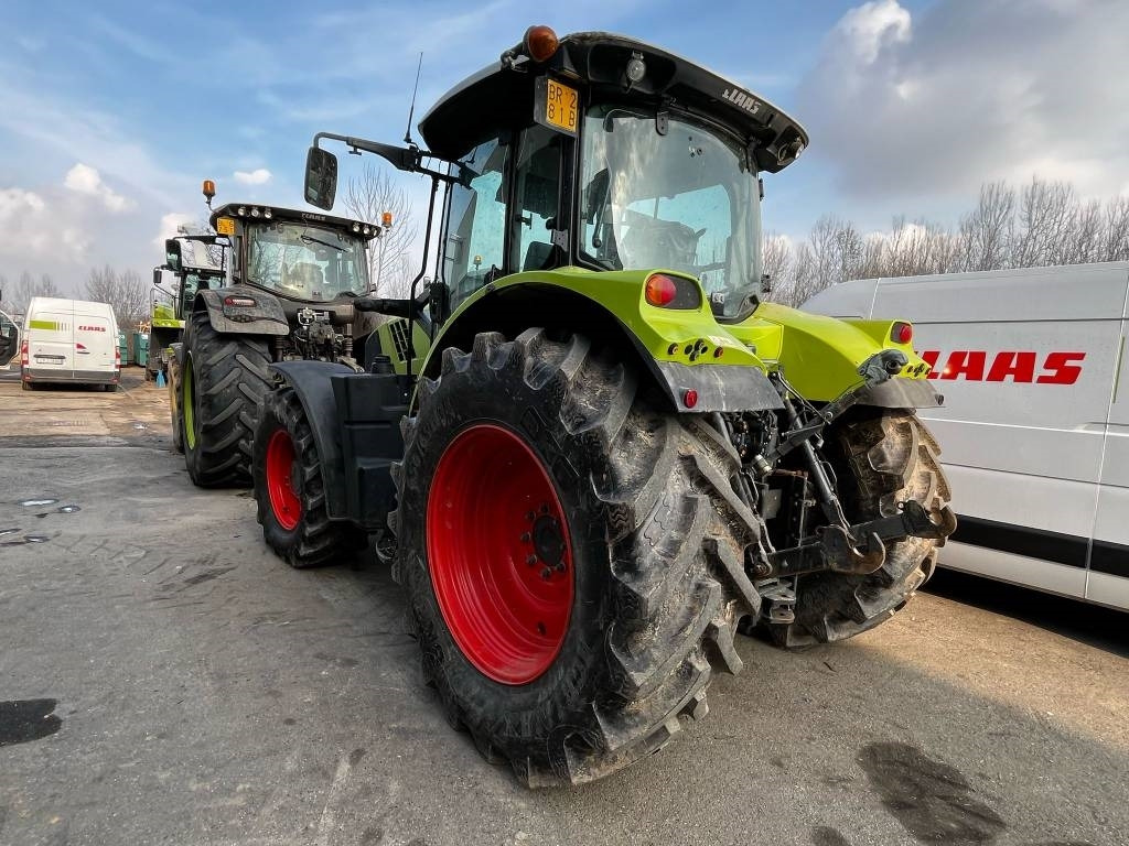 Tracteur agricole Claas Arion 650