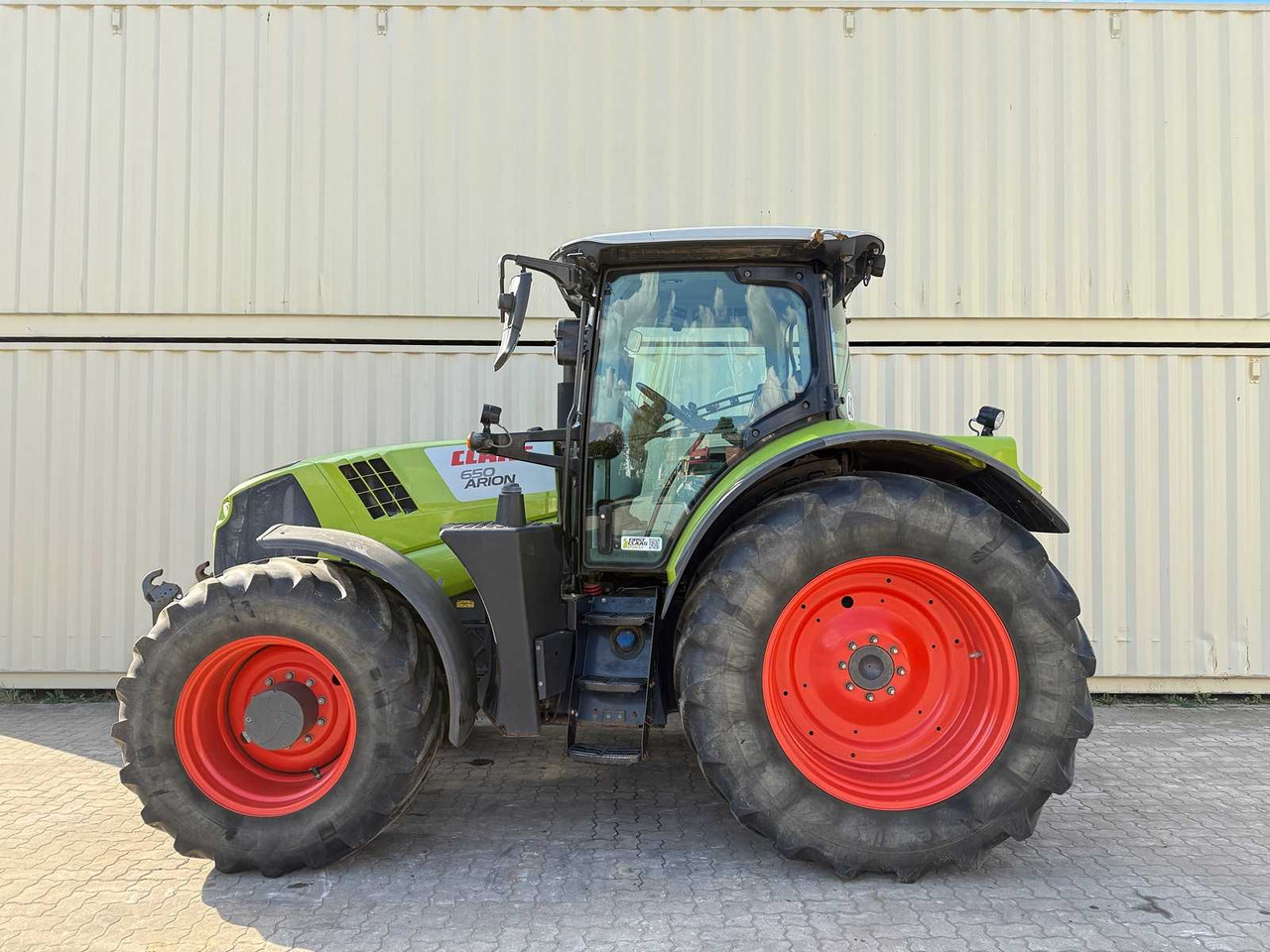 Tracteur agricole Claas Arion 650
